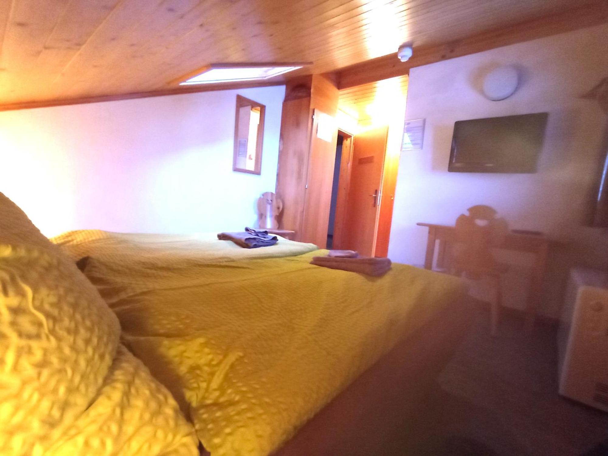 Chambre Double Doppelzimmer Camping Jaunpass Boltigen Exterior foto